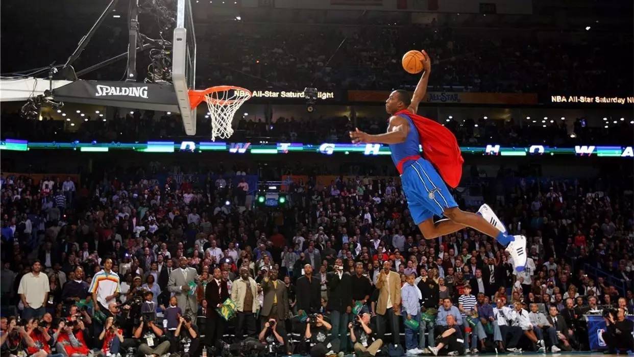 队报盛赞托万：现在他不仅是技术领袖，还是更衣室领袖（队报称赞托万：如今他既是技术核心，也是更衣室领袖）