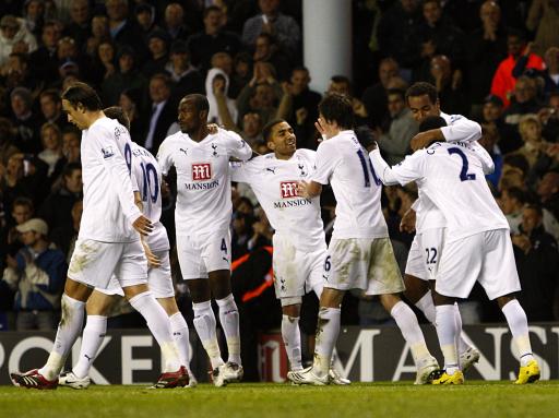 足球+音乐会，河南主帅拉莫斯当乐团指挥&阿奇姆彭等球员参加（足球遇见音乐：河南主帅拉莫斯化身指挥，阿奇姆彭等球员参与）