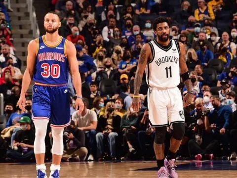 米体：那不勒斯冬窗急需补腰，已联系曼联询问引进梅努可行性（米体：那不勒斯冬窗亟需中场补强，已向曼联咨询梅努加盟可行性）