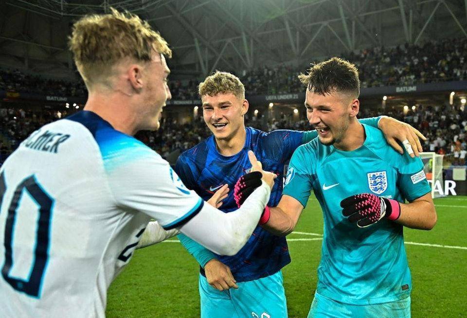 法媒：恩德里克租借费80万欧，若出场数少于25里昂需付违约金（法媒：里昂租借恩德里克费80万欧，出场未满25场将触发违约金）